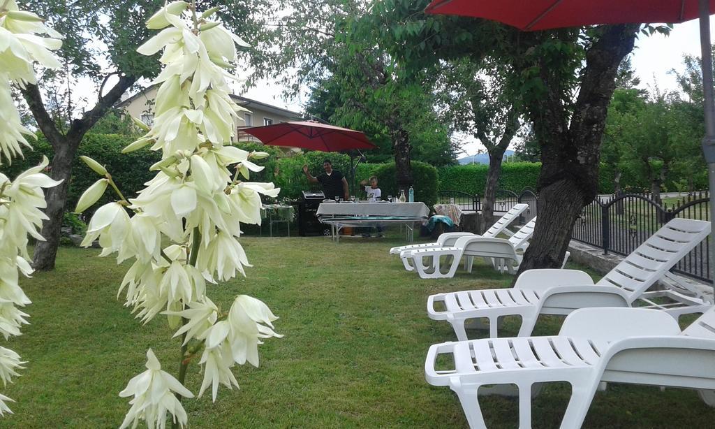 Guest House Surina App Surina'S Green Holiday Rupa Exteriér fotografie