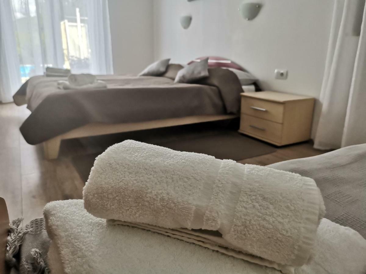 Guest House Surina App Surina'S Green Holiday Rupa Exteriér fotografie
